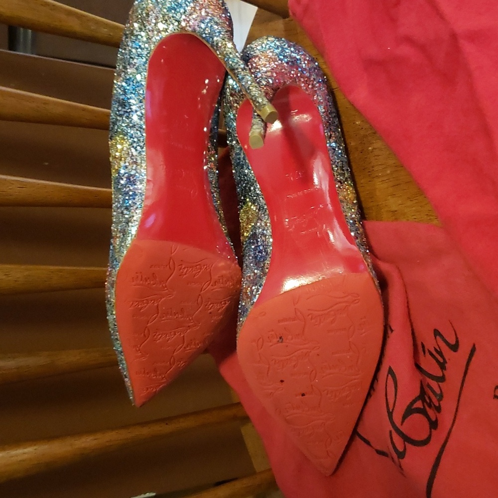 Christian louboutin glitter heels ...size 37 1/2.... Excellent condition! - Picture 5 of 9